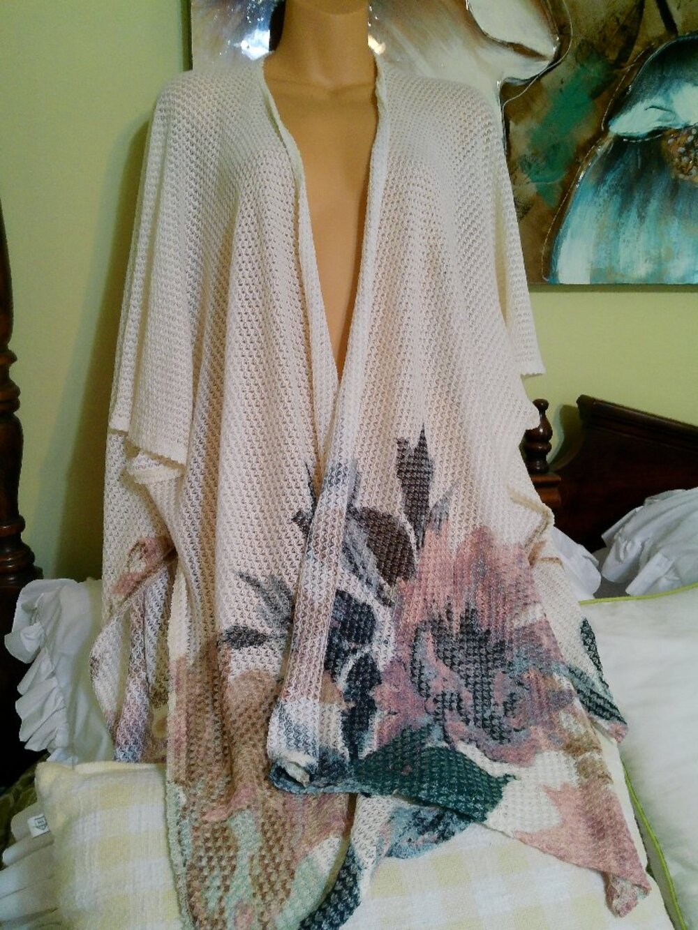 VINCE CAMUTO ONE SIZE FITS MOST NWT WRAP
